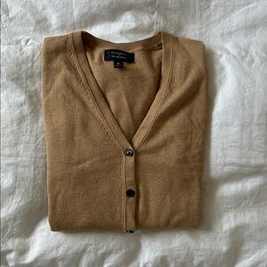 Banana Republic Factory Women’s Camel V-neck Cardigan Sweater